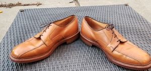 Allen Edmonds light brown Hillcrest lace up
